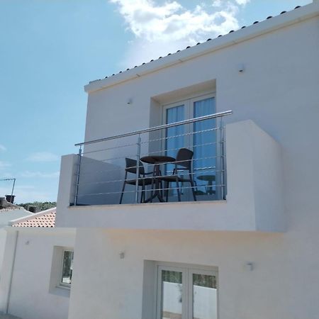 Villa Est San Teodoro  Exterior foto