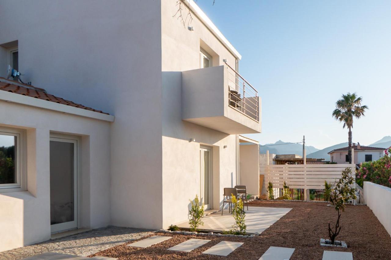 Villa Est San Teodoro  Exterior foto