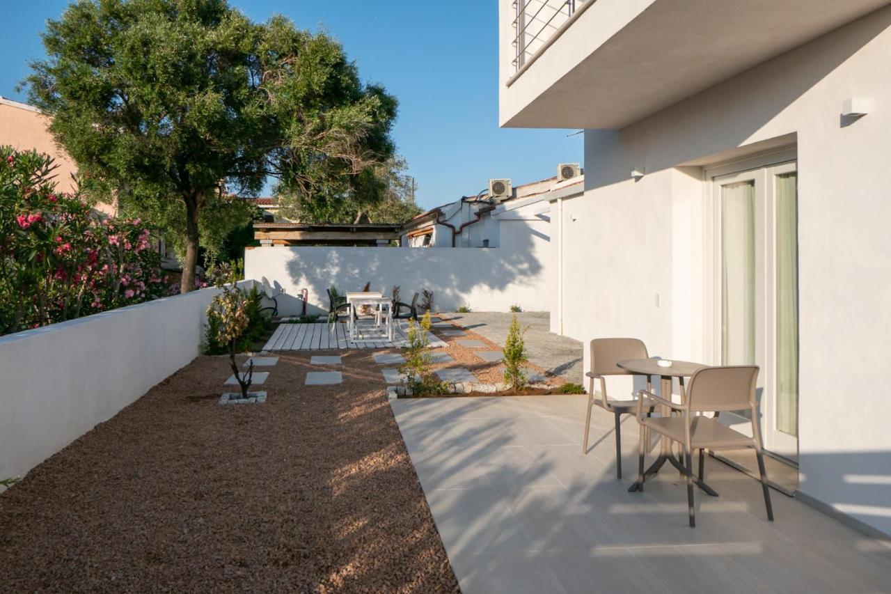 Villa Est San Teodoro  Exterior foto