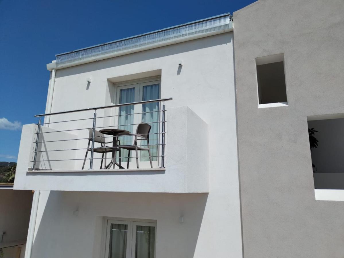 Villa Est San Teodoro  Exterior foto